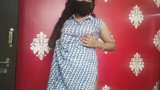 Naughty Desi Pallavi Shows Off Nipples in Close-Up Solo homemade
