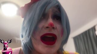 CLOWN GIRL: Giggles Slutty Clown Cosplay Hentai – Fawntales // 大きなお尻の痴女