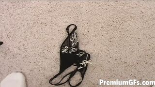 Curvy solo slut Holly riding sex machine